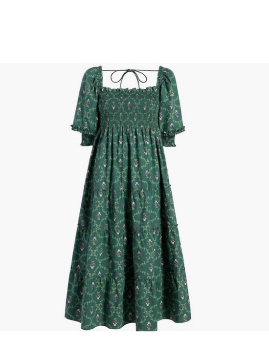 Hill House Dresses & Skirts - Hill House Home Nesli Nap Dress in the Emerald Trellis